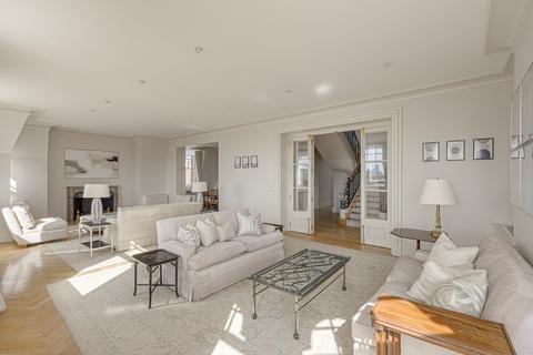 4 bedroom flat for sale, South Street, London W1K