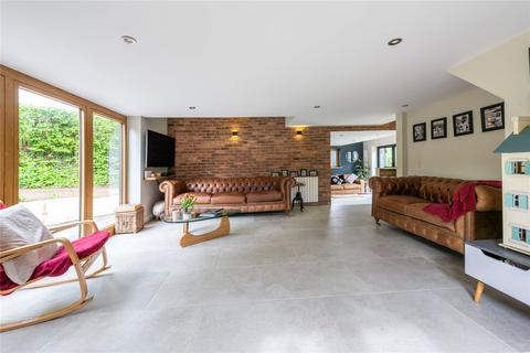 Applegarth Barn Logmore Lane, Dorking, RH4 3JN
