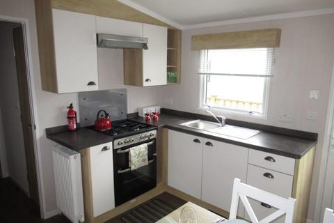 2 bedroom static caravan for sale, Village Green Holiday Park