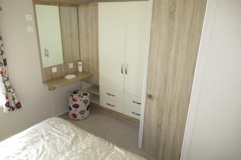 2 bedroom static caravan for sale, Village Green Holiday Park