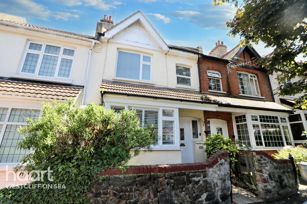 Wenham Drive, WestcliffOnSea 3 bed terraced house for sale £350,000