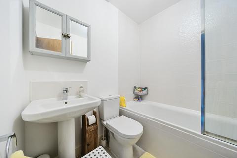 91 Asket Drive, Leeds, LS14 1HX