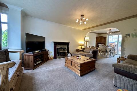 50 Ashdown Close, Southport, PR8 6TL