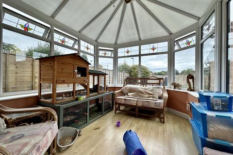 50 Ashdown Close, Southport, PR8 6TL