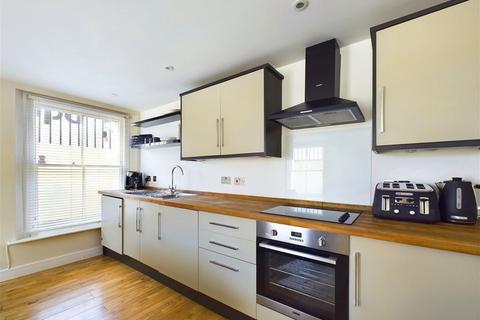 1 bedroom flat for sale, West Mansions, 18 Heene Terrace, Worthing BN11 3NT