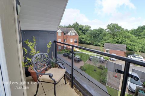 2 bedroom apartment for sale, Cedar Avenue, Alsager