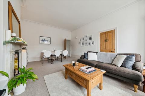 2 bedroom apartment for sale, Elmbourne Road, SW17