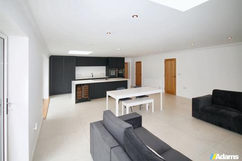 16 Monica Drive, Widnes, WA8 9JP