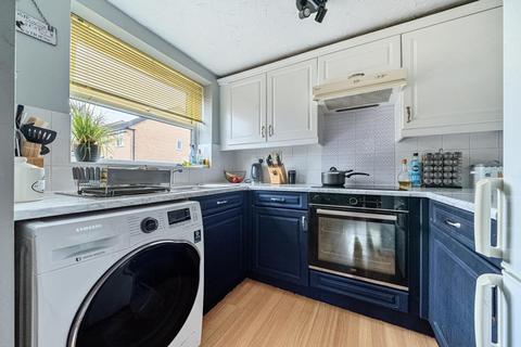 2 bedroom flat for sale, Bure Park,  Bicester,  OX26,  OX26