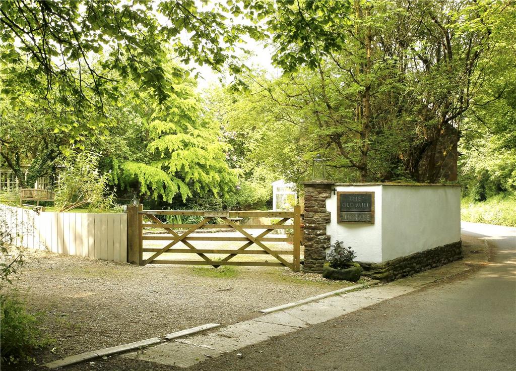 Main Gate Entrance