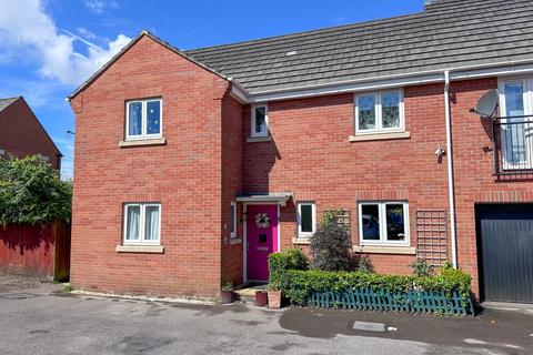 28 Halls Garden, Stoke Gifford, Bristol, BS34 8RJ