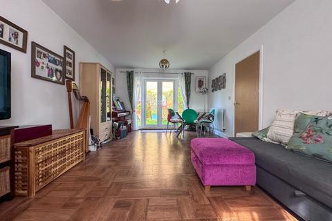 28 Halls Garden, Stoke Gifford, Bristol, BS34 8RJ