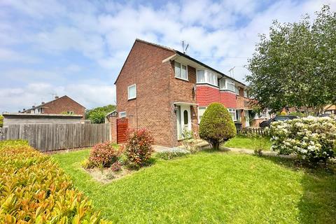 3 bedroom end of terrace house for sale, Ash Grove, Chelmsford, CM2