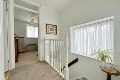56 Ash Grove, Chelmsford, CM2 9JT