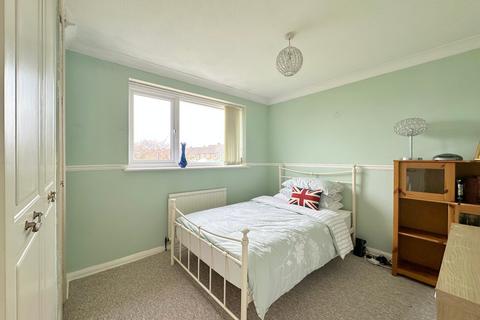 56 Ash Grove, Chelmsford, CM2 9JT