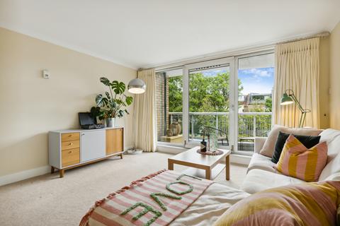 2 bedroom flat for sale, Bishops Wharf House, 51 Parkgate Road, London