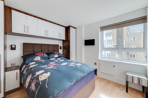 1 bedroom flat for sale, St. Davids Square, London