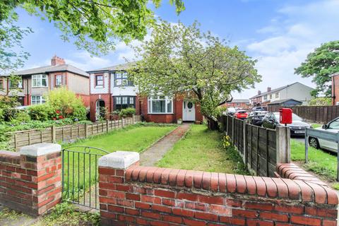 3 bedroom semi-detached house to rent, Bury Old Road, Heap, Bury, BL9