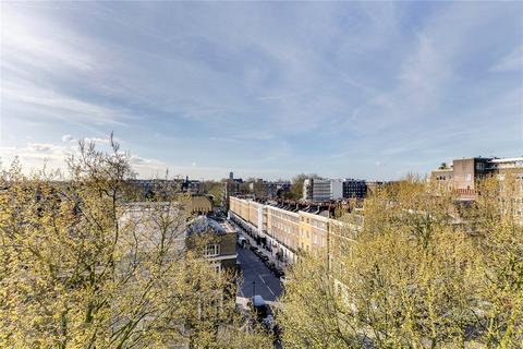 1 bedroom flat for sale, Coniston Court, Kendal Street, London