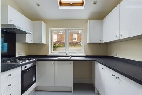 3 bedroom terraced house to rent, Bramshott Road , Southsea PO4