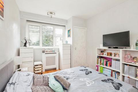 12 Winchfield Road, London, SE26 5TG