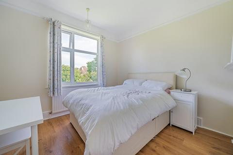 4 Highfield Road, Purley, CR8 2JG