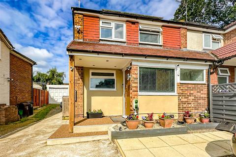 3 bedroom semi-detached house for sale, Broomleys, St. Albans, Hertfordshire, AL4