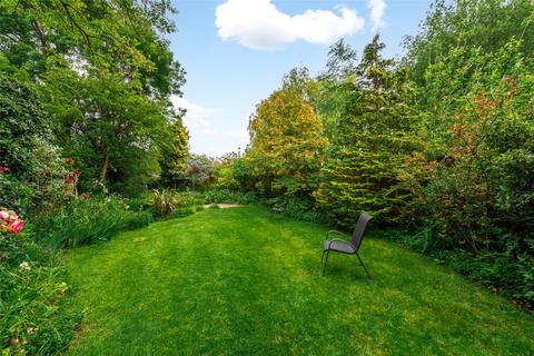 21 Bradgate Road, Bedford, MK40 3DE