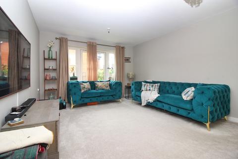4 bedroom detached house to rent, Isles Quarry Road, Borough Green TN15