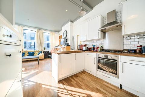 2 bedroom flat for sale, Upper Tooting Road, Tooting