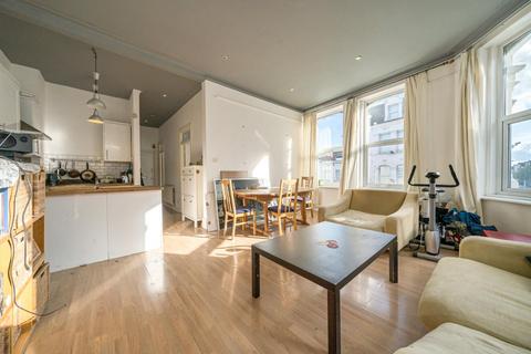 2 bedroom flat for sale, Upper Tooting Road, Tooting