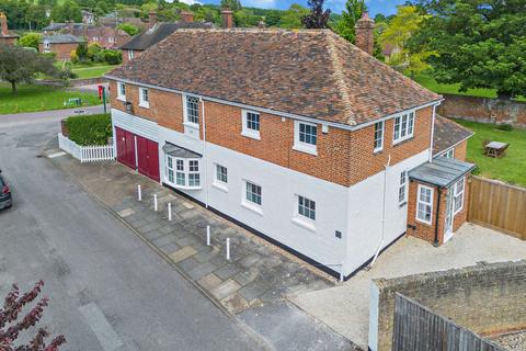 4 bedroom detached house for sale, River Court, Chartham, Kent