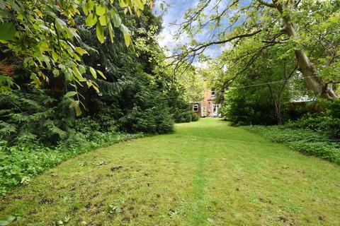 6 bedroom detached house for sale, Plaistow Lane, Bromley