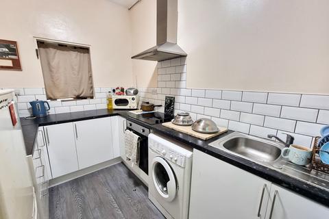 3 bedroom end of terrace house for sale, Clifton Villas, Picton Terrace, Swansea, City And County of Swansea.