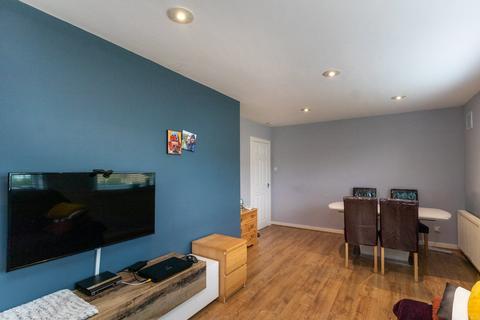 3 bedroom flat for sale, Easter Drylaw Place, Easter Drylaw, Edinburgh, EH4