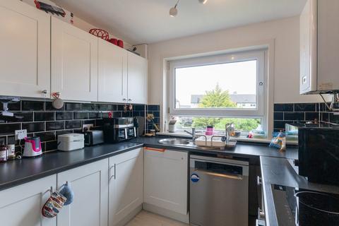 3 bedroom flat for sale, Easter Drylaw Place, Easter Drylaw, Edinburgh, EH4
