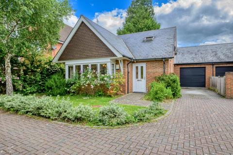 11 George Close, Caversham, Reading, RG4 5EW