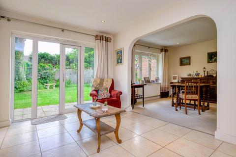 11 George Close, Caversham, Reading, RG4 5EW