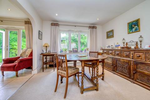 11 George Close, Caversham, Reading, RG4 5EW
