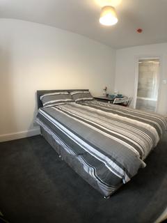 1 bedroom in a house share to rent, Oakleigh Avenue, Edgware HA8