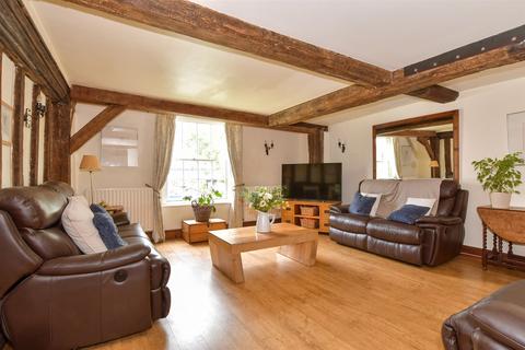 122 High Street, Halling, Rochester, ME2 1BZ