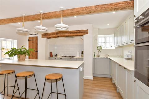 122 High Street, Halling, Rochester, ME2 1BZ