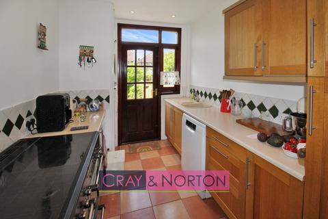 3 bedroom terraced house for sale, Parkview Road, Croydon, CR0