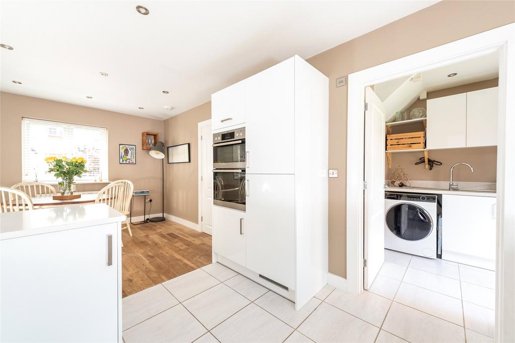 Kitchen/Dining
