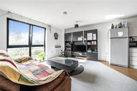 2 bedroom apartment for sale, Brisbane Road, London