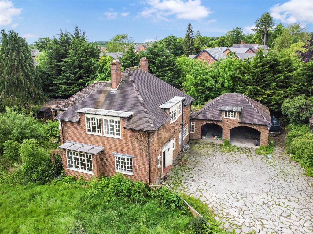 Weston Lane, Oswestry, Shropshire, SY11 3 bed detached house £365,000