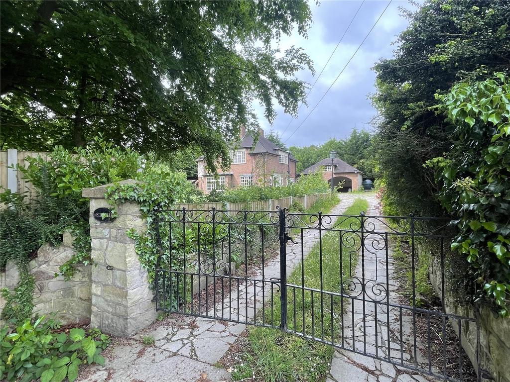 Weston Lane, Oswestry, Shropshire, SY11 3 bed detached house £365,000