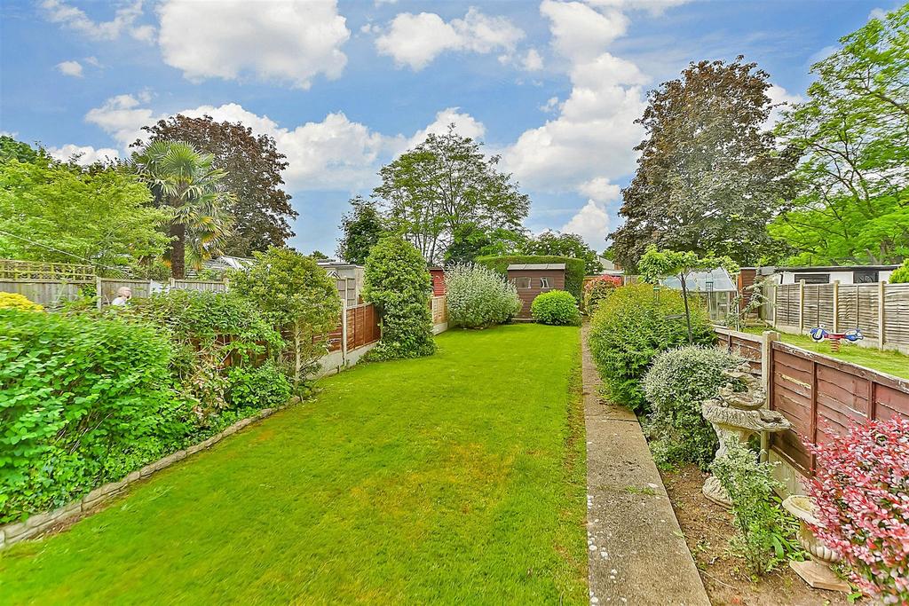 Sturdee Avenue, Gillingham, Kent 3 bed terraced house for sale £300,000