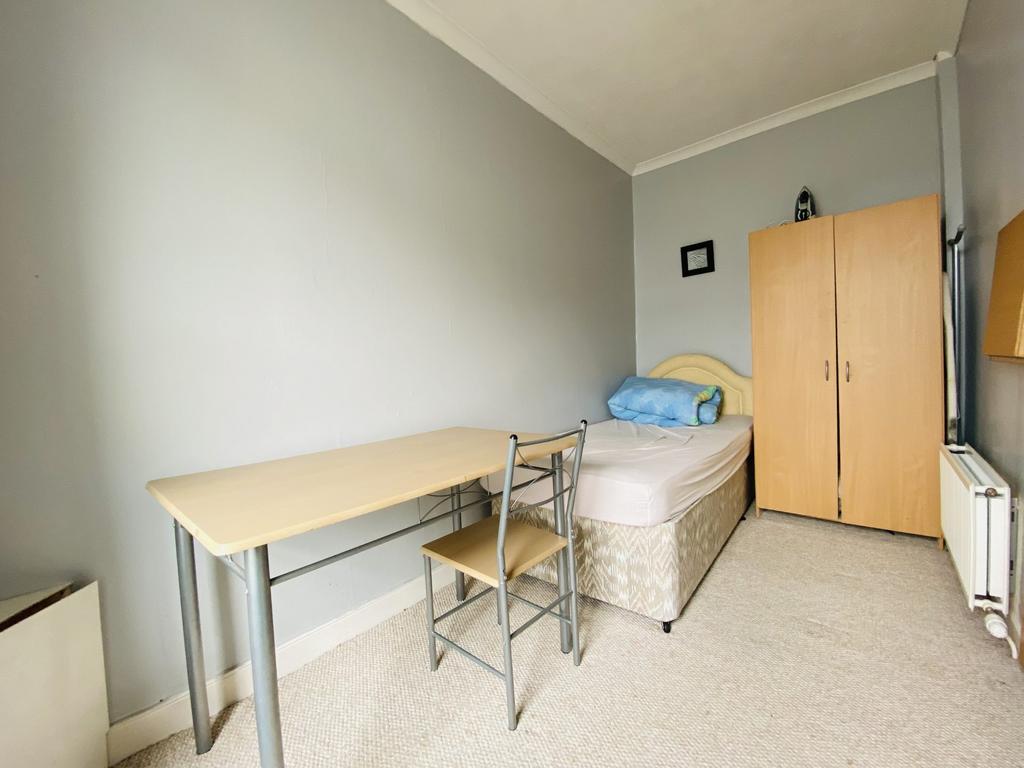14 Galloway Street, Dumfries, DG2 7 TL - Braidwoods