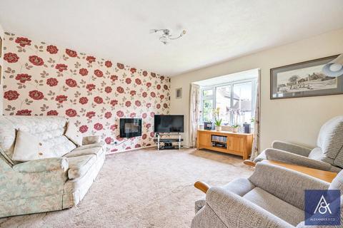 4 bedroom detached house for sale, Middleton Cheney, Banbury OX17